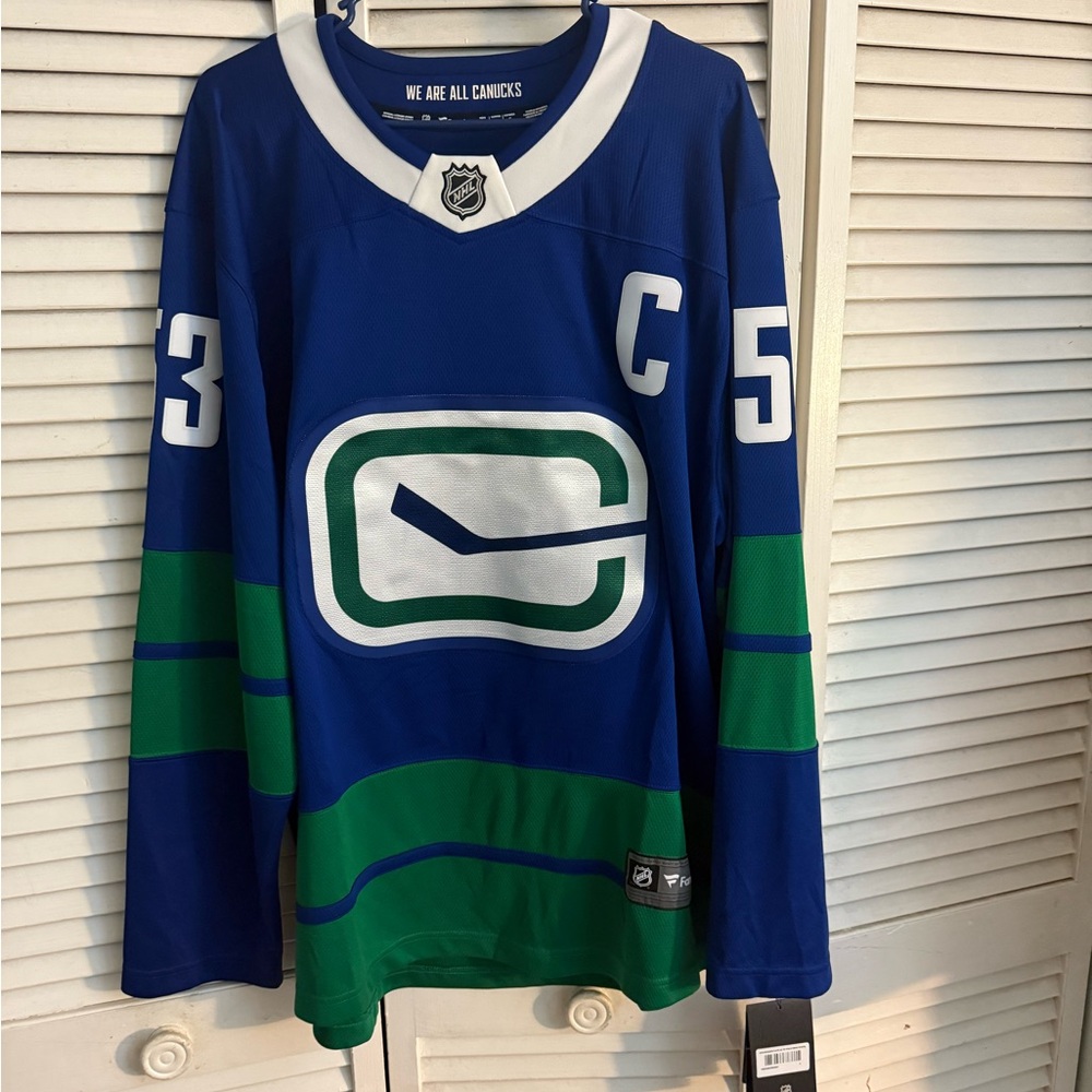 Fanatics Vancouver Canucks Bo Horvat men’s large hockey jersey